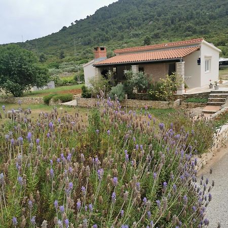 Holiday Home Cvitka Вис Экстерьер фото
