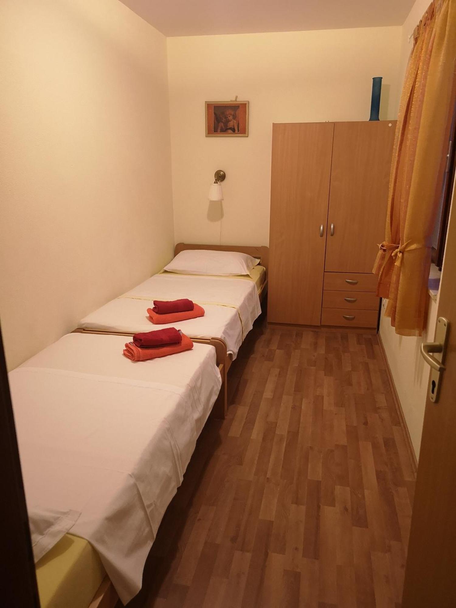 Holiday Home Cvitka Вис Экстерьер фото