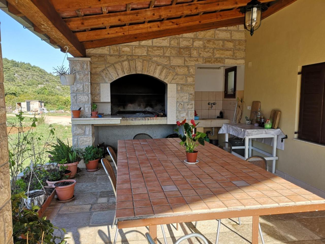 Holiday Home Cvitka Вис Экстерьер фото