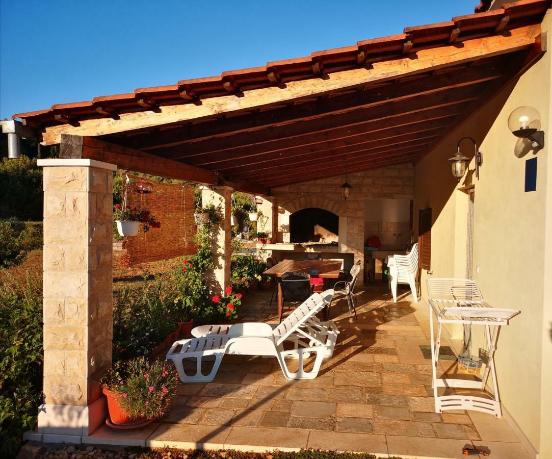 Holiday Home Cvitka Вис Экстерьер фото